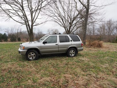 Used 2001 Nissan Pathfinder SE