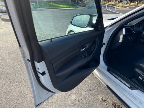 Used 2016 BMW M3 Sedan image 13