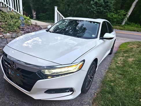 Used 2019 Honda Accord EX-L image 1