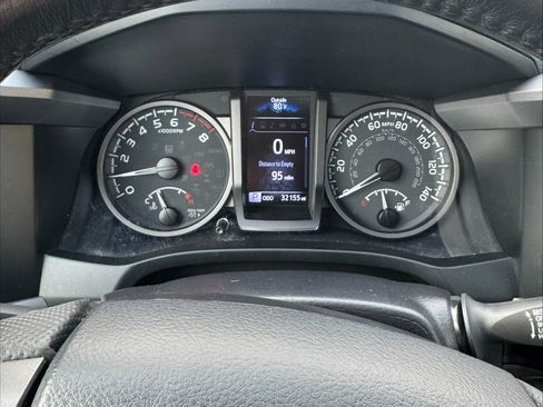 Used 2023 Toyota Tacoma TRD Off-Road w/ TRD Premium Off Road Package image 6