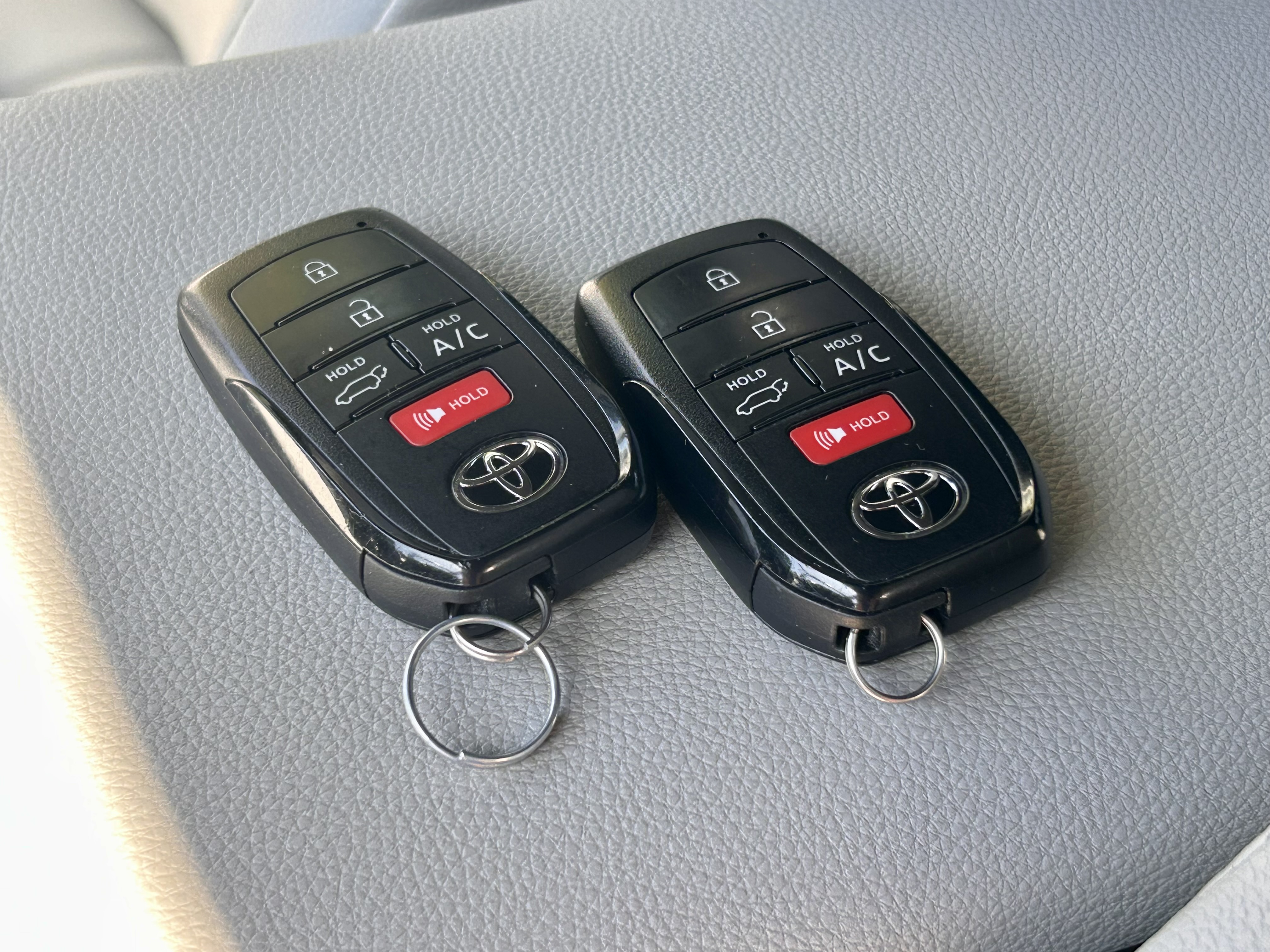 Used 2023 Toyota bZ4X AWD image 20