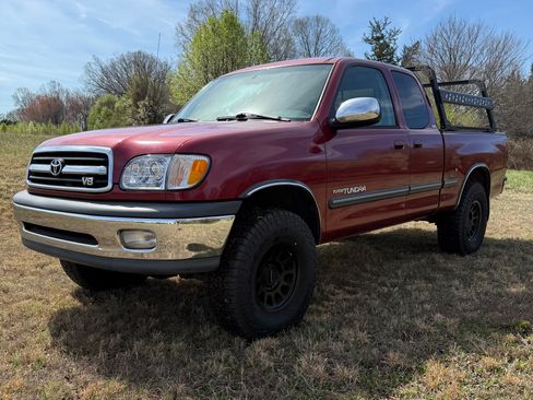 Used 2000 Toyota Tundra SR5 image 2