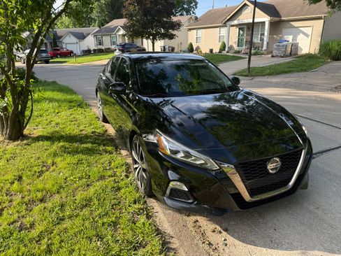 Used 2022 Nissan Altima 2.5 SR FWD image 4
