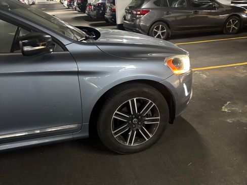 Used 2017 Volvo XC60 T5 Dynamic w/ Preferred Option Package AWD/4WD image 11