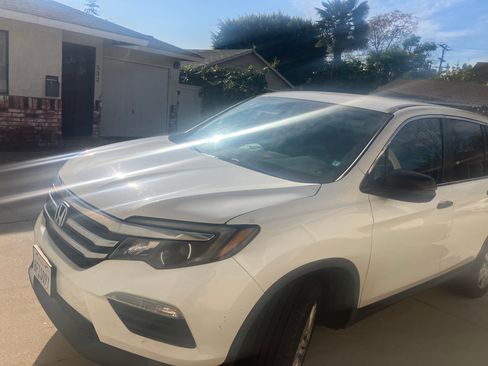 Used 2018 Honda Pilot LX image 4