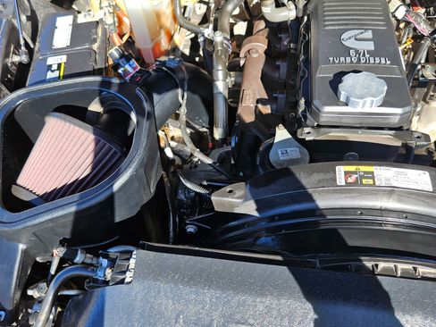 Used 2017 RAM 2500 Laramie image 8