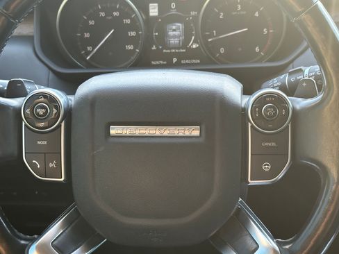 Used 2017 Land Rover Discovery HSE Luxury image 15