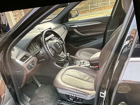 Used 2017 BMW X1 xDrive28i image 8