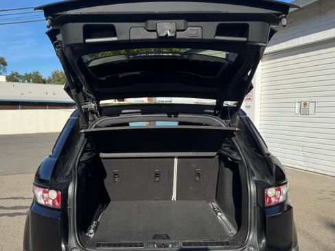 Used 2015 Land Rover Range Rover Evoque Prestige image 19