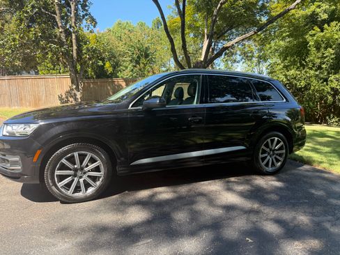 Used 2018 Audi Q7 3.0T Prestige w/ Prestige Package AWD/4WD image 1