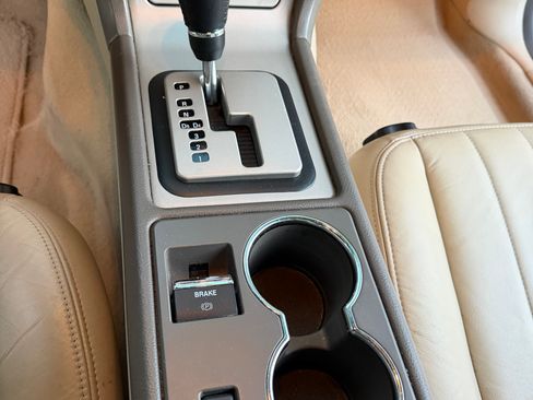 Used 2005 Lincoln LS RWD image 16