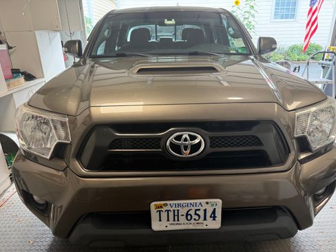 Used 2014 Toyota Tacoma 4x4 Double Cab image 14