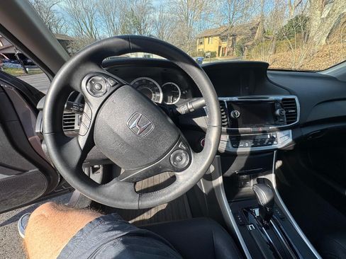 Used 2014 Honda Accord EX-L image 10