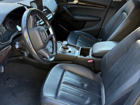 Used 2019 Audi Q5 2.0T Premium AWD/4WD image 9