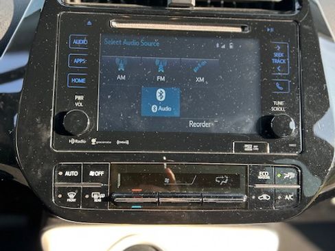 Used 2017 Toyota Prius Three Touring image 15