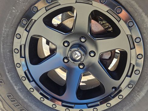 Used 2017 Jeep Wrangler Unlimited Sport w/ Quick Order Package 24S image 28