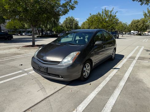 Used 2006 Toyota Prius image 1