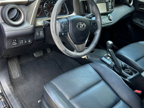 Used 2013 Toyota RAV4 Limited AWD/4WD image 12