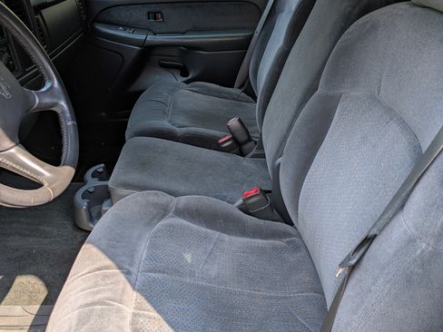 Used 2001 Chevrolet Silverado 2500 4x4 Extended Cab image 9