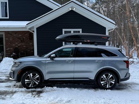 Used 2022 Kia Sorento EX w/ Panoramic Sunroof Package image 5