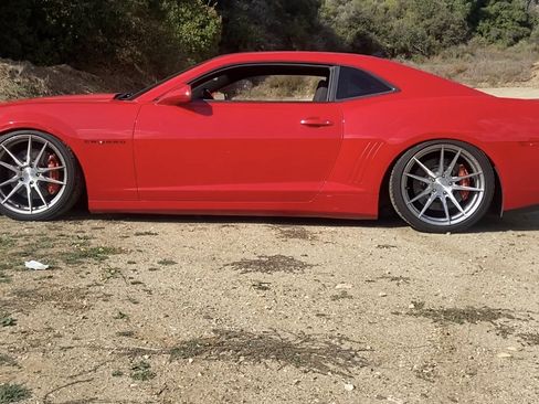 Used 2014 Chevrolet Camaro SS image 21