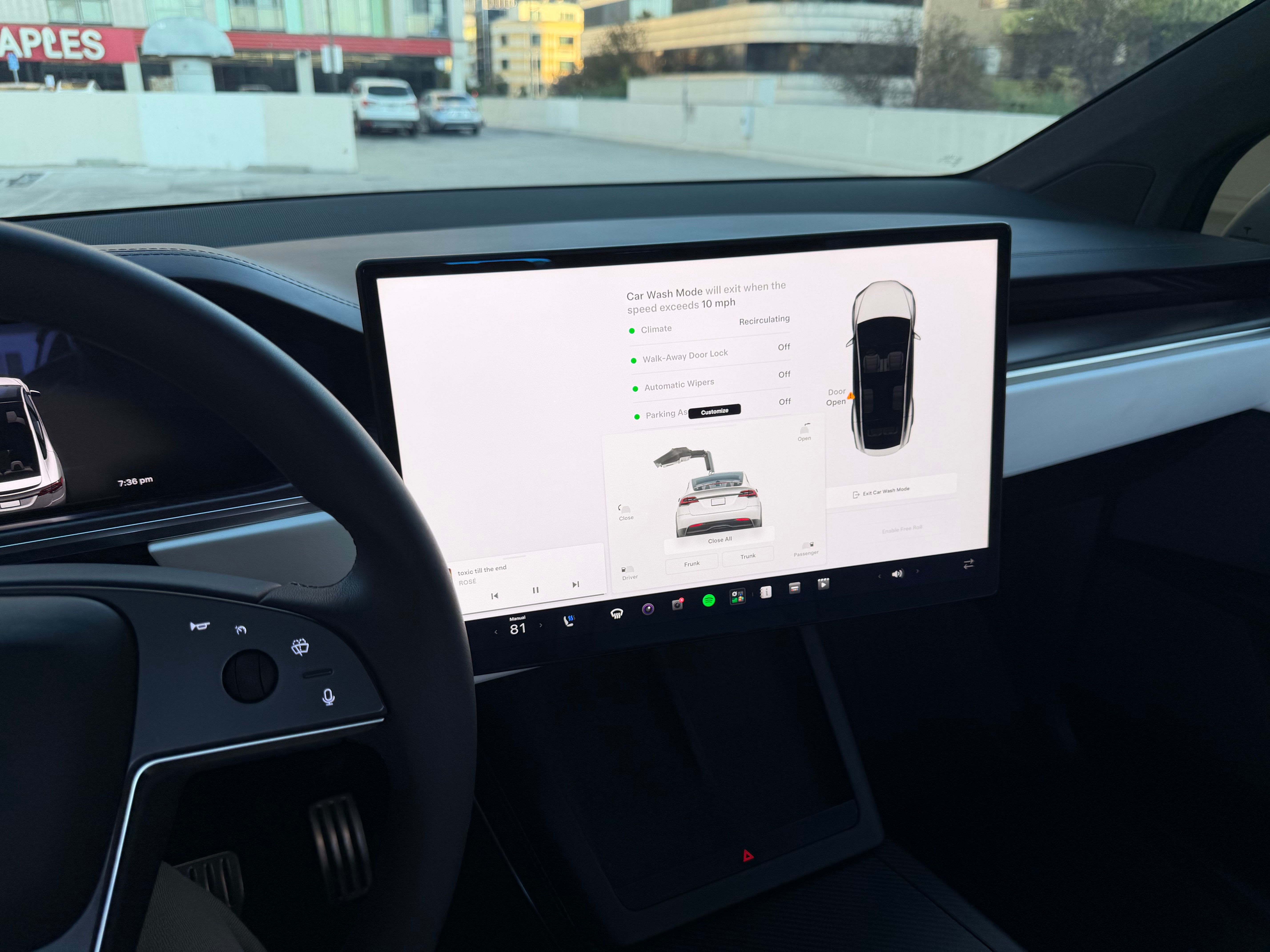 Used 2023 Tesla Model X Plaid AWD/4WD image 2