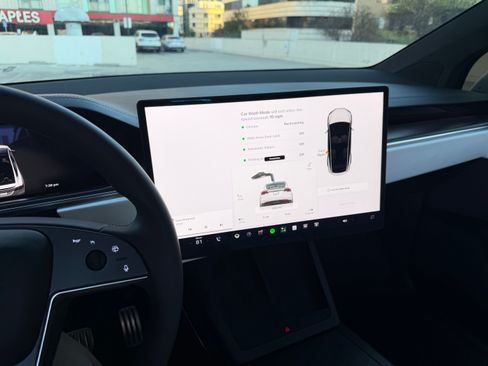 Used 2023 Tesla Model X Plaid AWD/4WD image 2