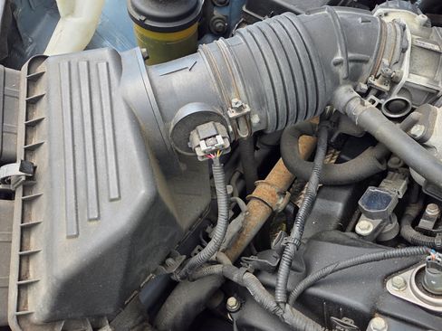 Used 2012 Hyundai Genesis 3.8 RWD image 14