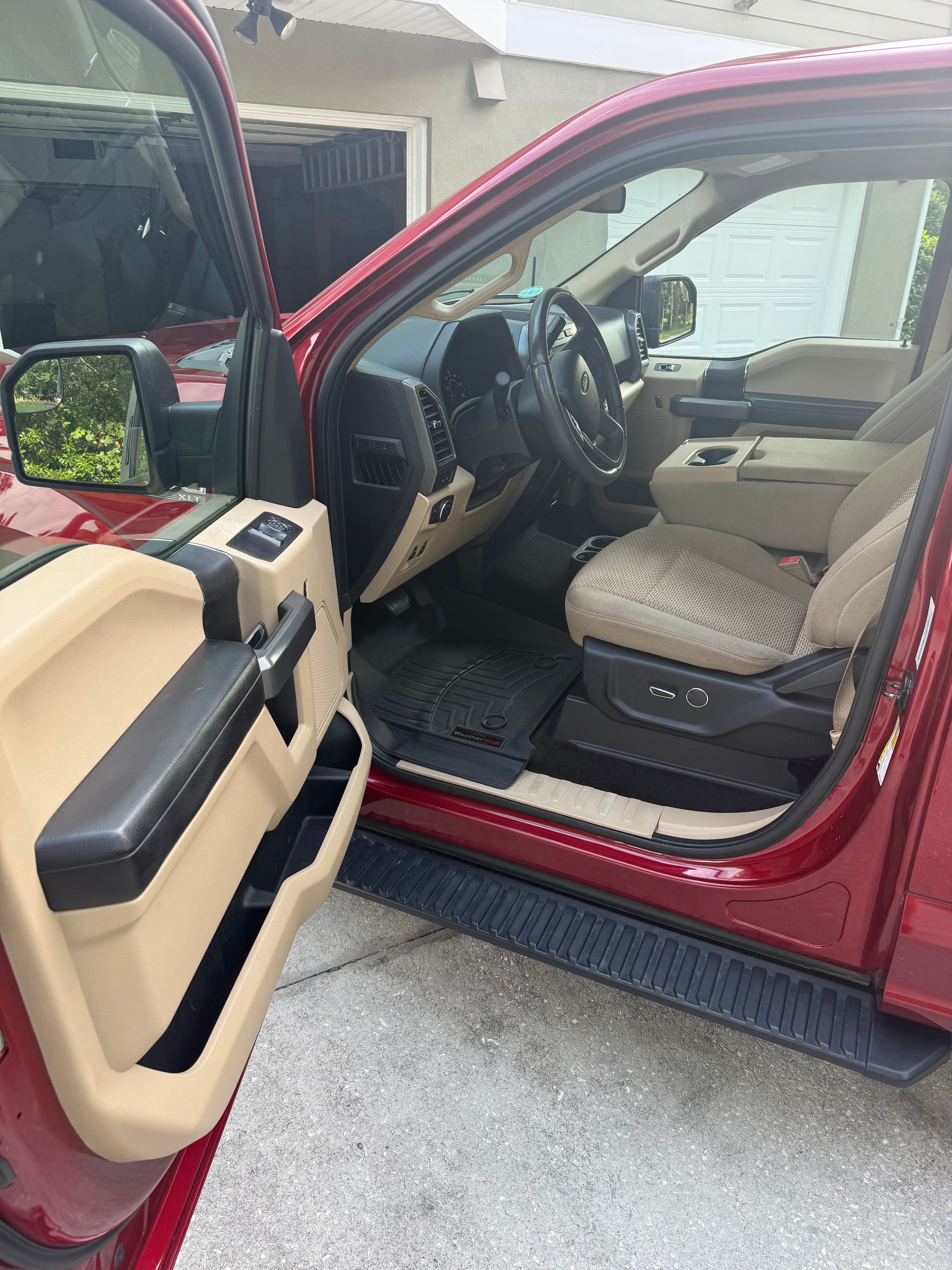 Used 2018 Ford F150 XLT w/ Equipment Group 301A Mid RWD image 5