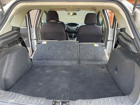 Used 2015 Ford Focus SE FWD image 18