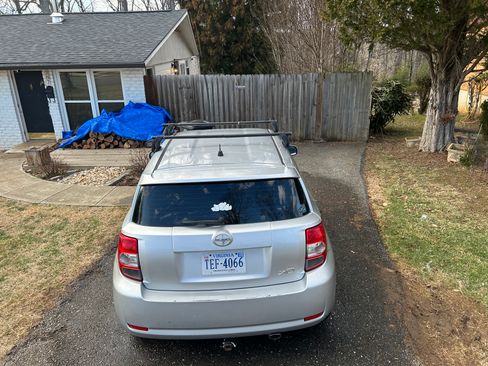 Used 2014 Scion xD image 2