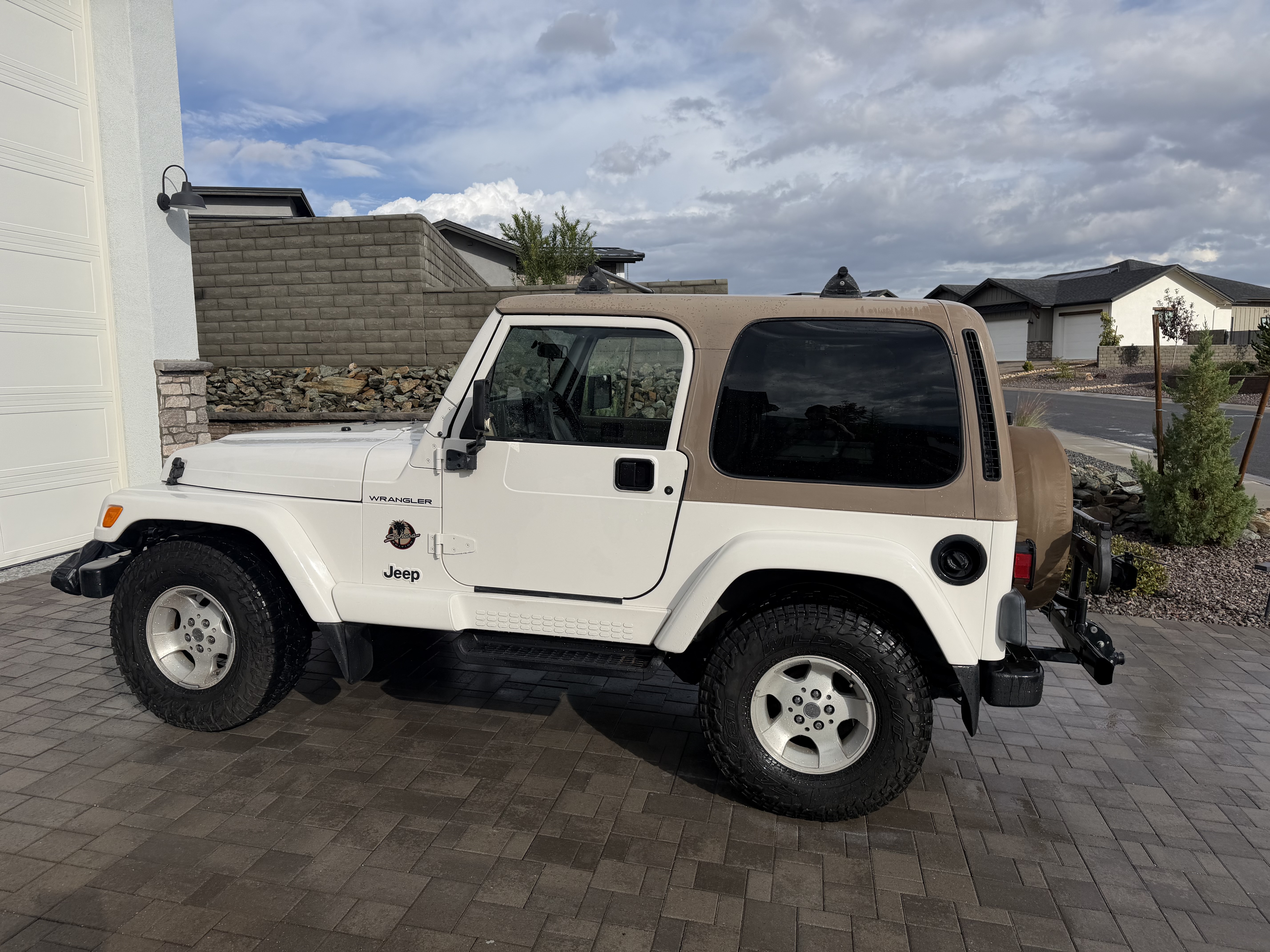 Used 2002 Jeep Wrangler Sahara AWD/4WD image 1