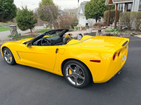 Used 2007 Chevrolet Corvette Convertible w/ Preferred Equipment Group image 12
