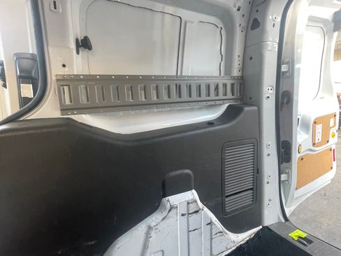 Used 2015 Ford Transit Connect XLT image 15
