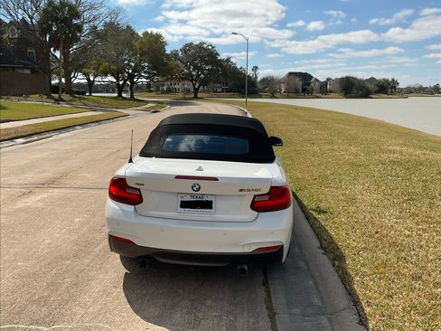 Used 2017 BMW M240i xDrive Convertible image 8