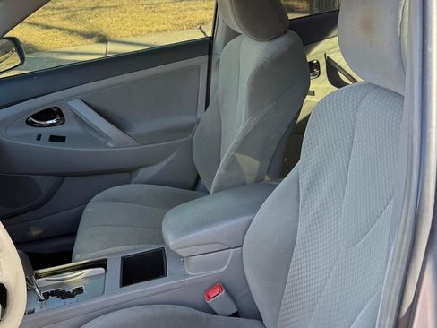 Used 2007 Toyota Camry LE image 4