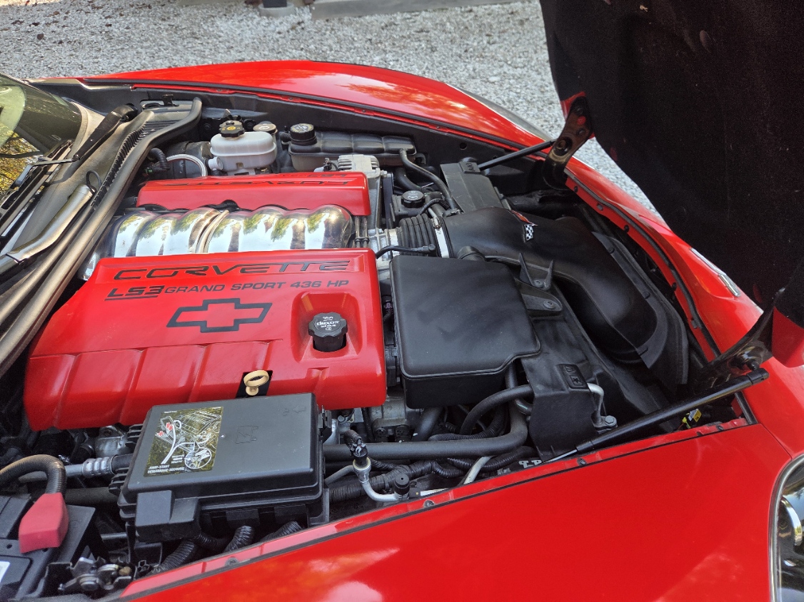Used 2012 Chevrolet Corvette Grand Sport w/ 2LT Preferred Equipment Group RWD image 11