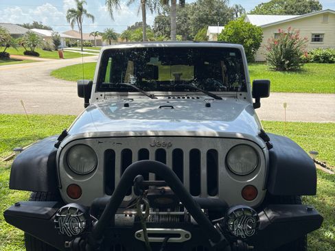 Used 2007 Jeep Wrangler Unlimited X w/ Trailer Tow Group AWD/4WD image 2