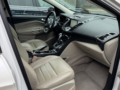 Used 2014 Ford Escape Titanium image 16