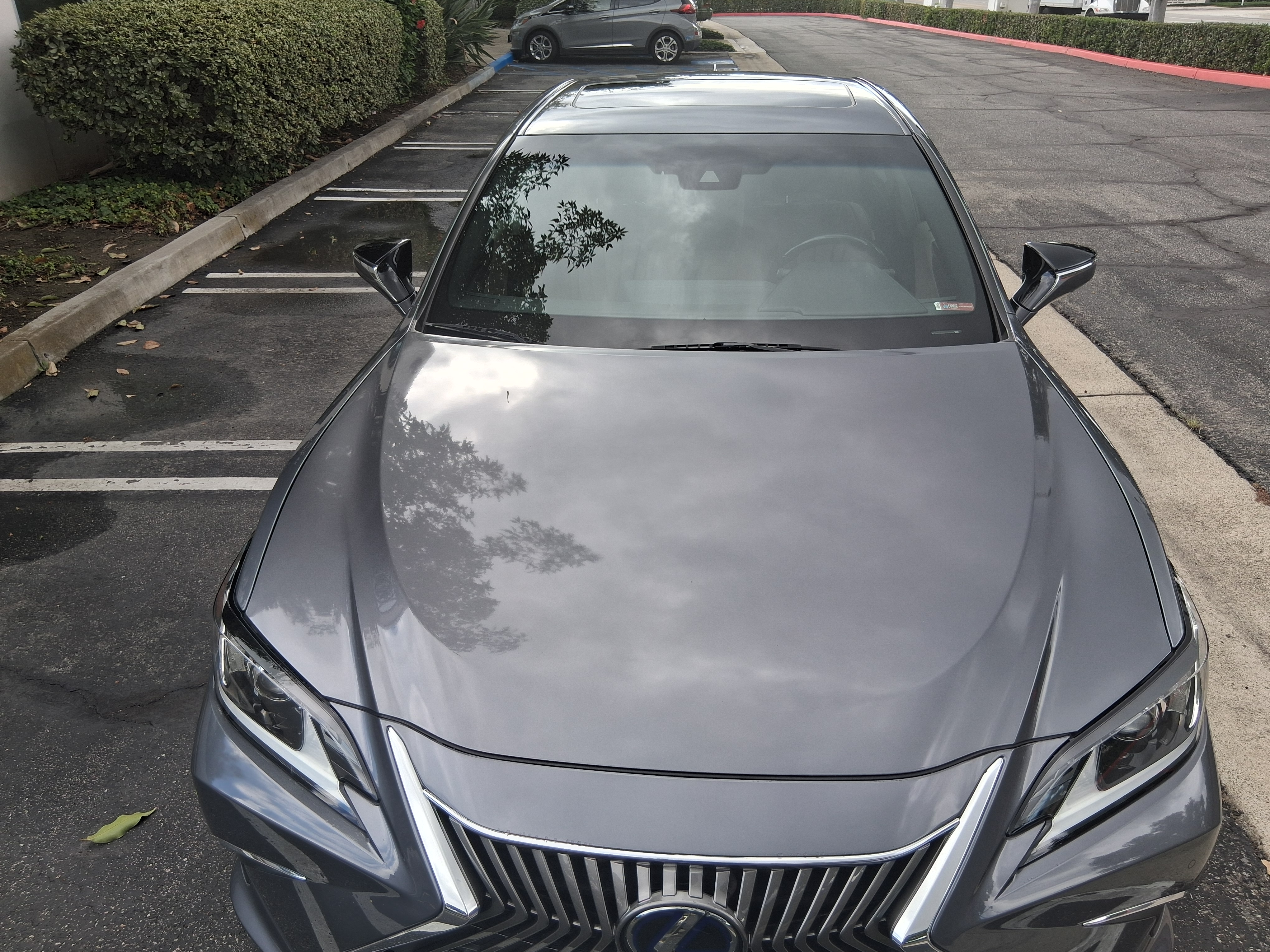 Used 2020 Lexus ES 300h w/ Premium Package FWD image 2