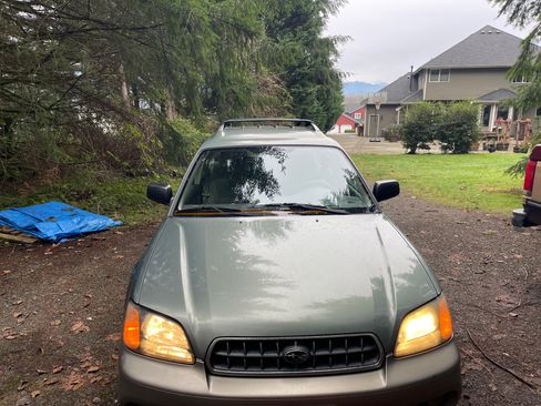 Used 2004 Subaru Outback Wagon image 4