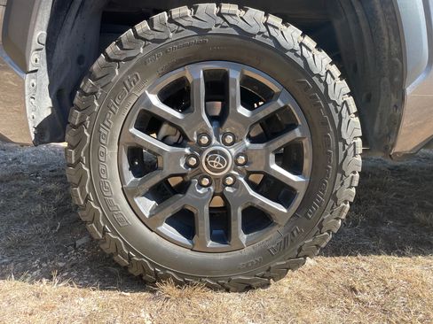 Used 2024 Toyota Tundra SR5 w/ SR5 Premium Package image 8