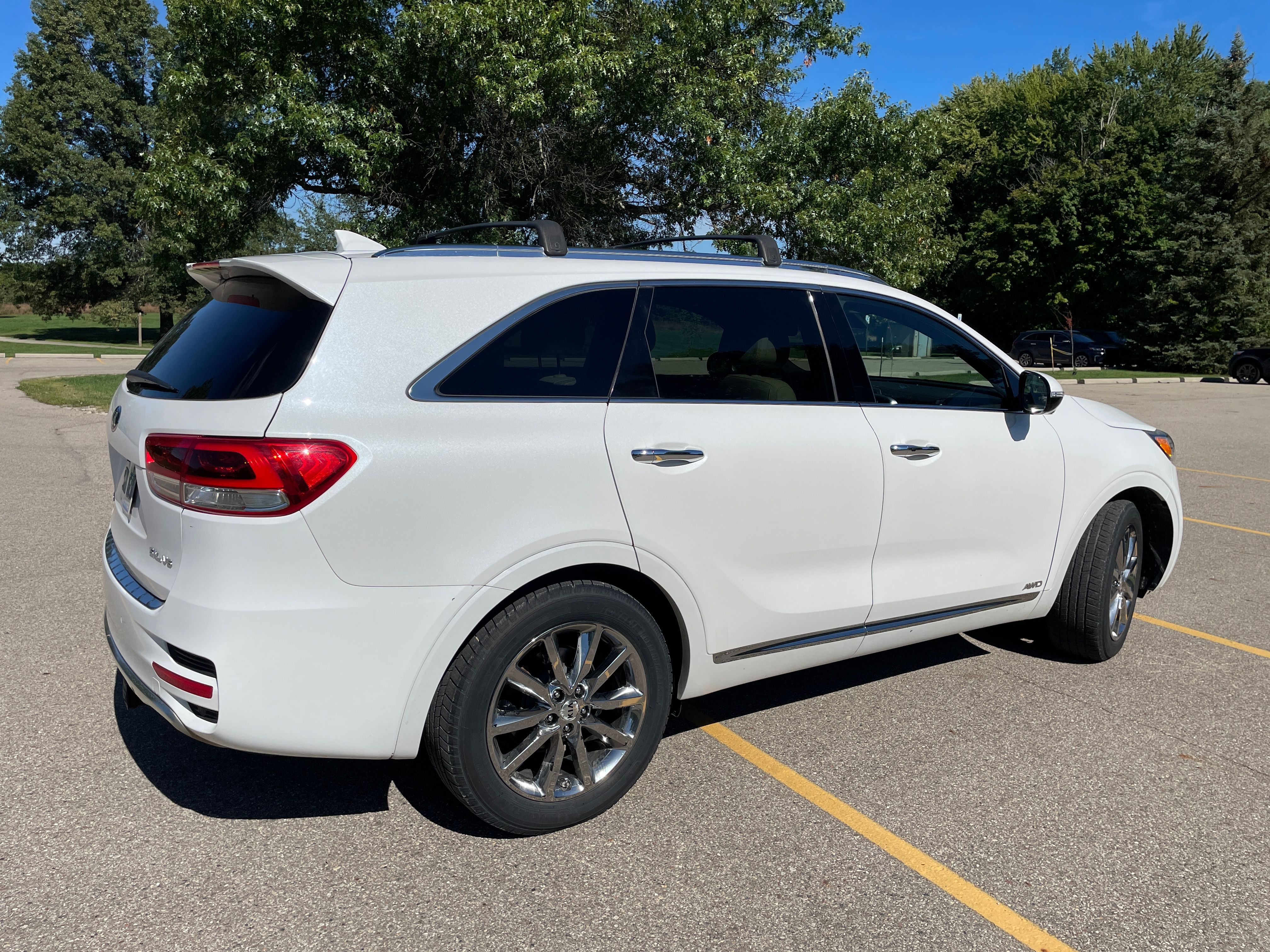 Used 2016 Kia Sorento SX w/ SXL Technology Package AWD/4WD image 5