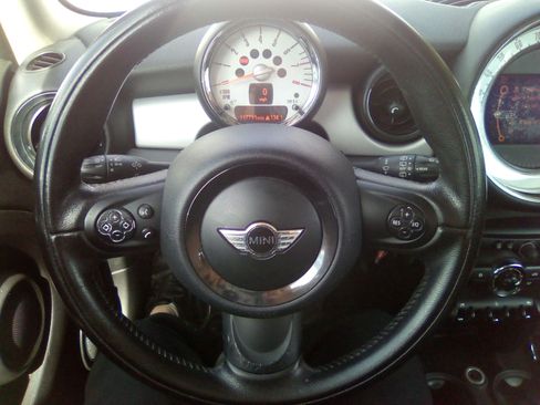 Used 2011 MINI Cooper Hardtop image 14