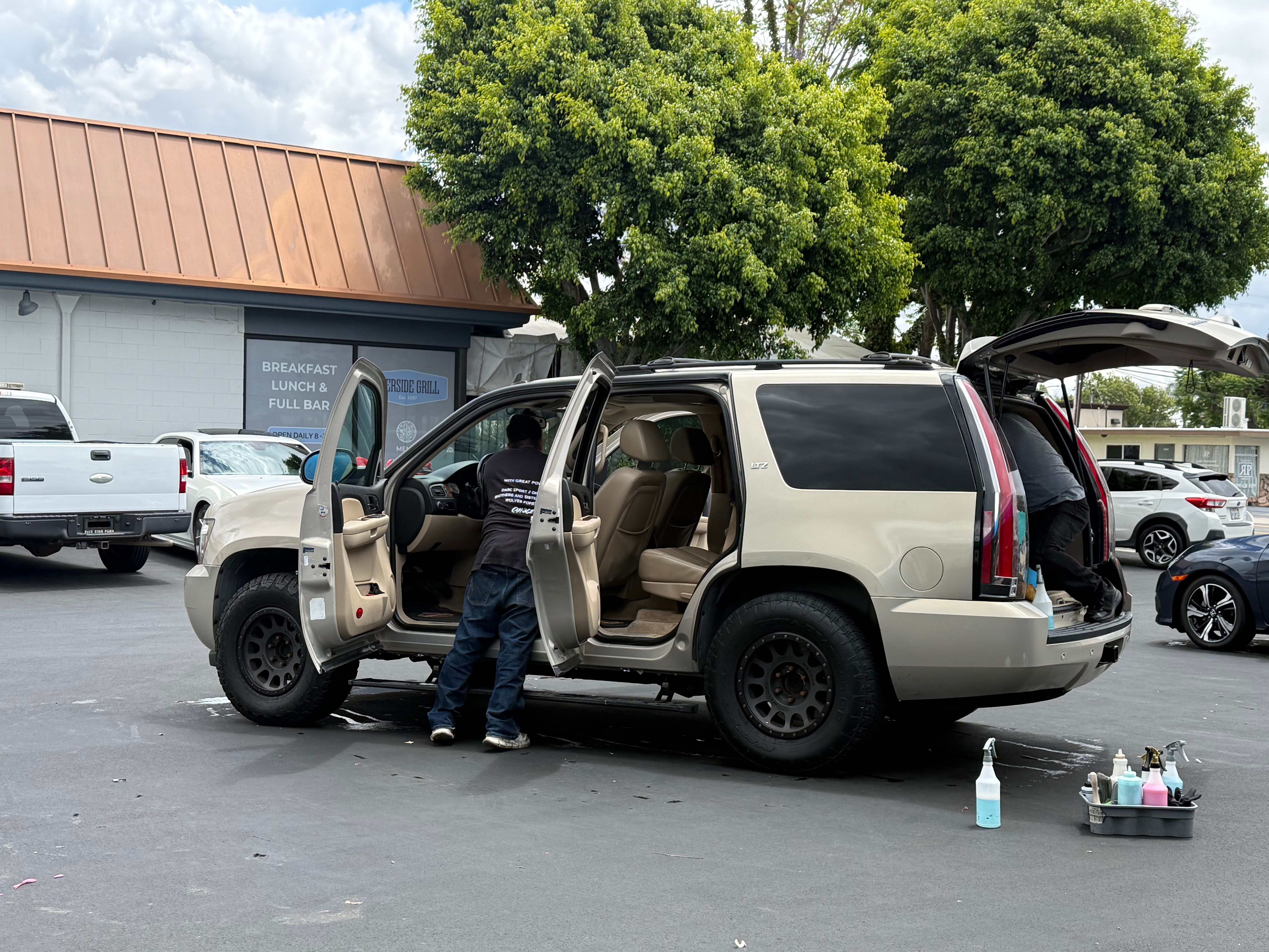 Used 2007 Chevrolet Tahoe LTZ w/ LTZ Preferred Equipment Group RWD image 15