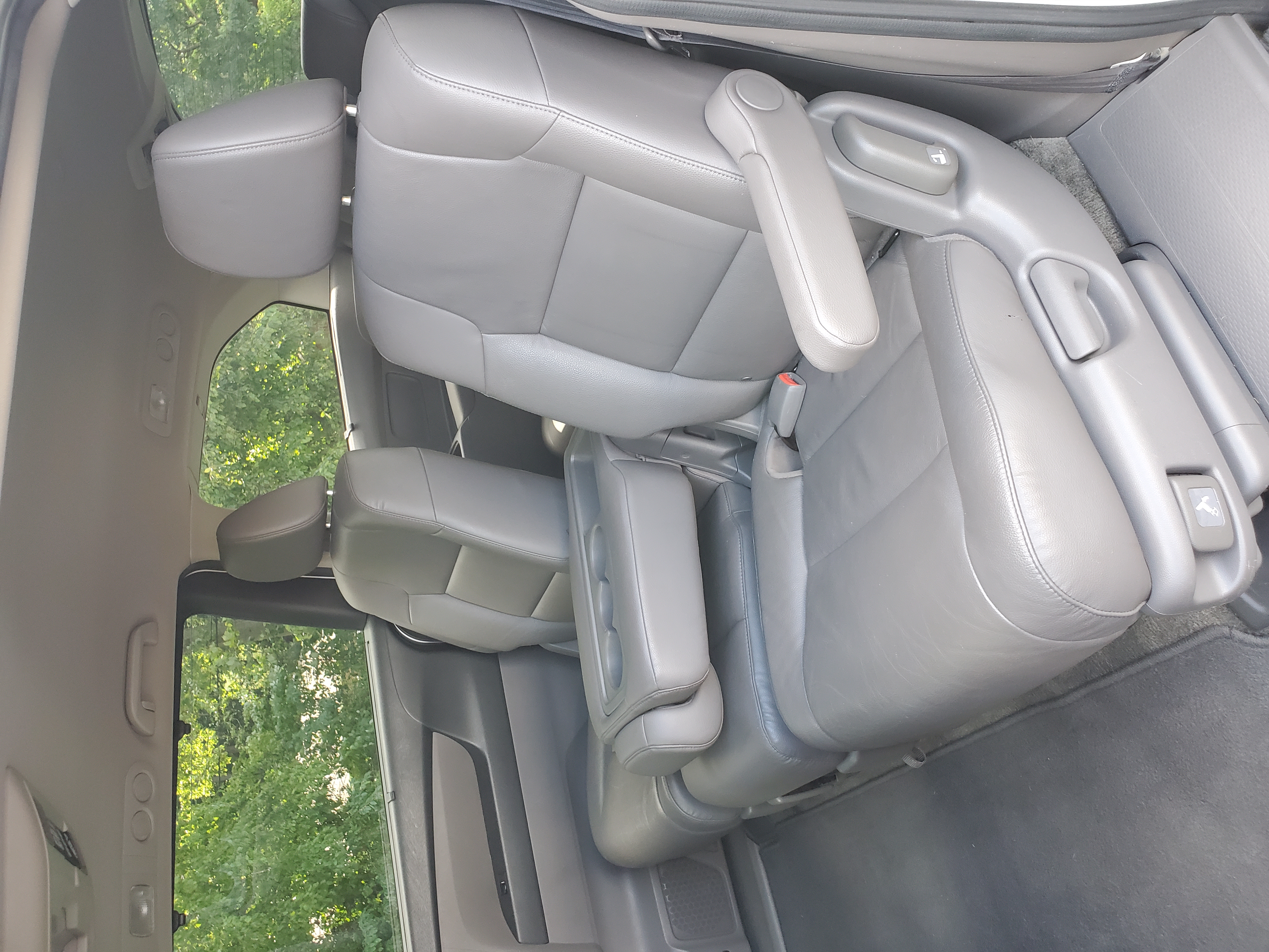 Used 2014 Honda Odyssey Touring image 17