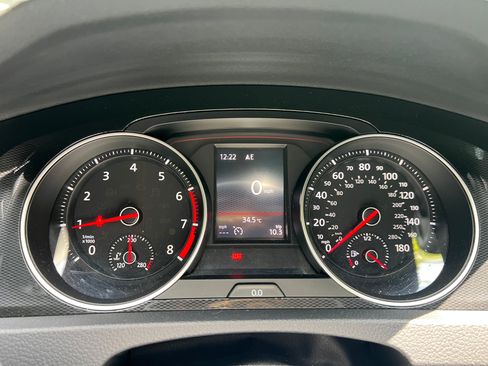Used 2017 Volkswagen GTI SE FWD image 15
