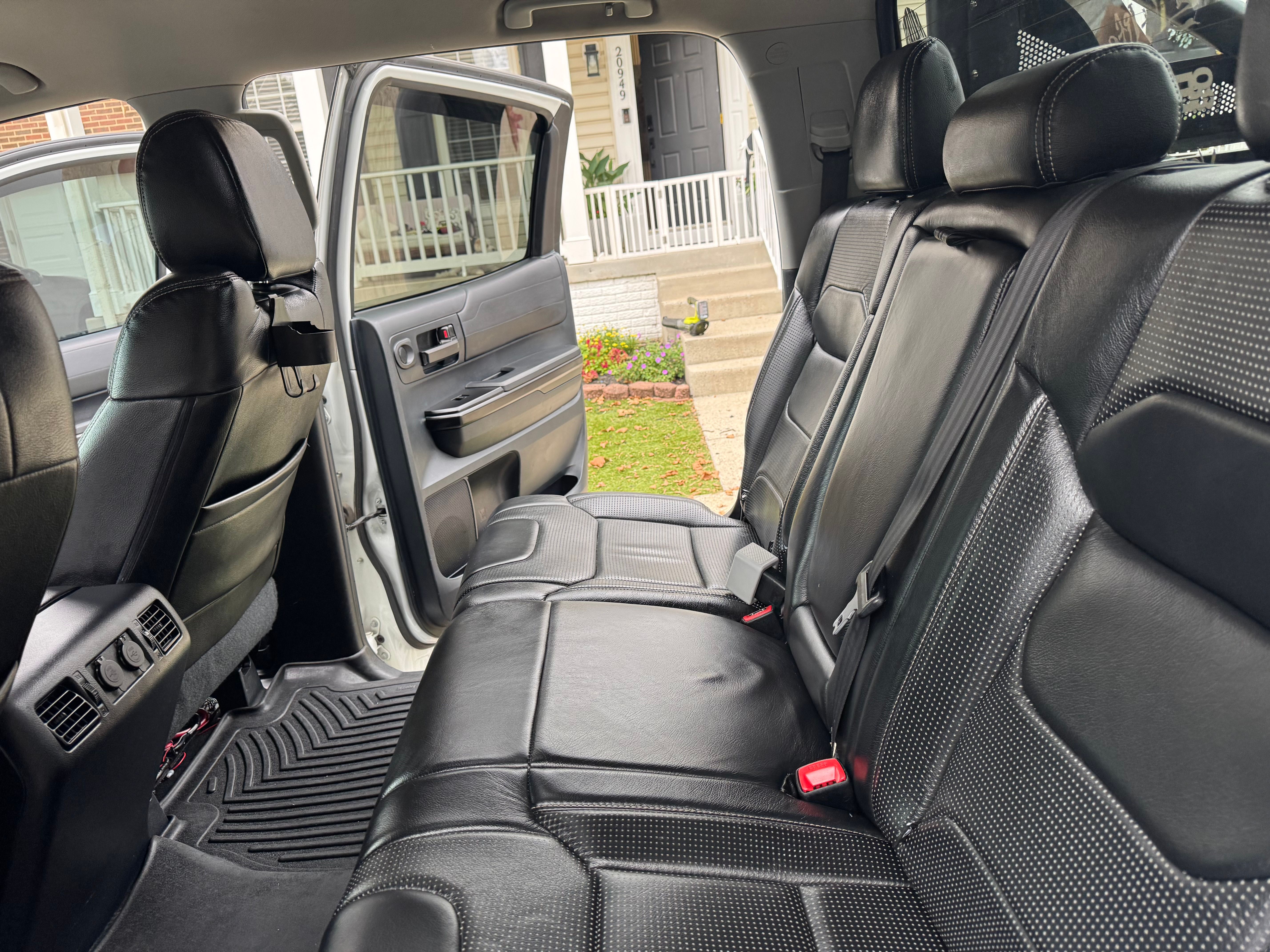 Used 2017 Toyota Tundra SR5 AWD/4WD image 16