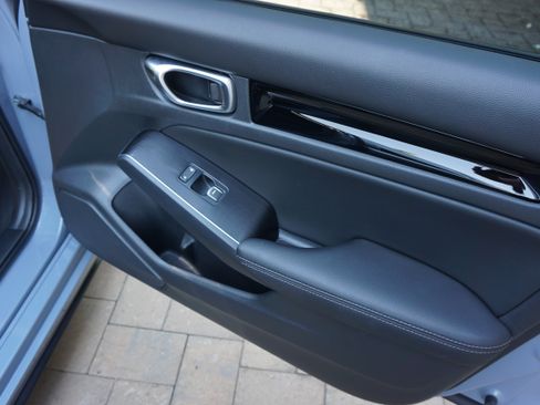 Used 2023 Honda Civic Sport Touring image 19