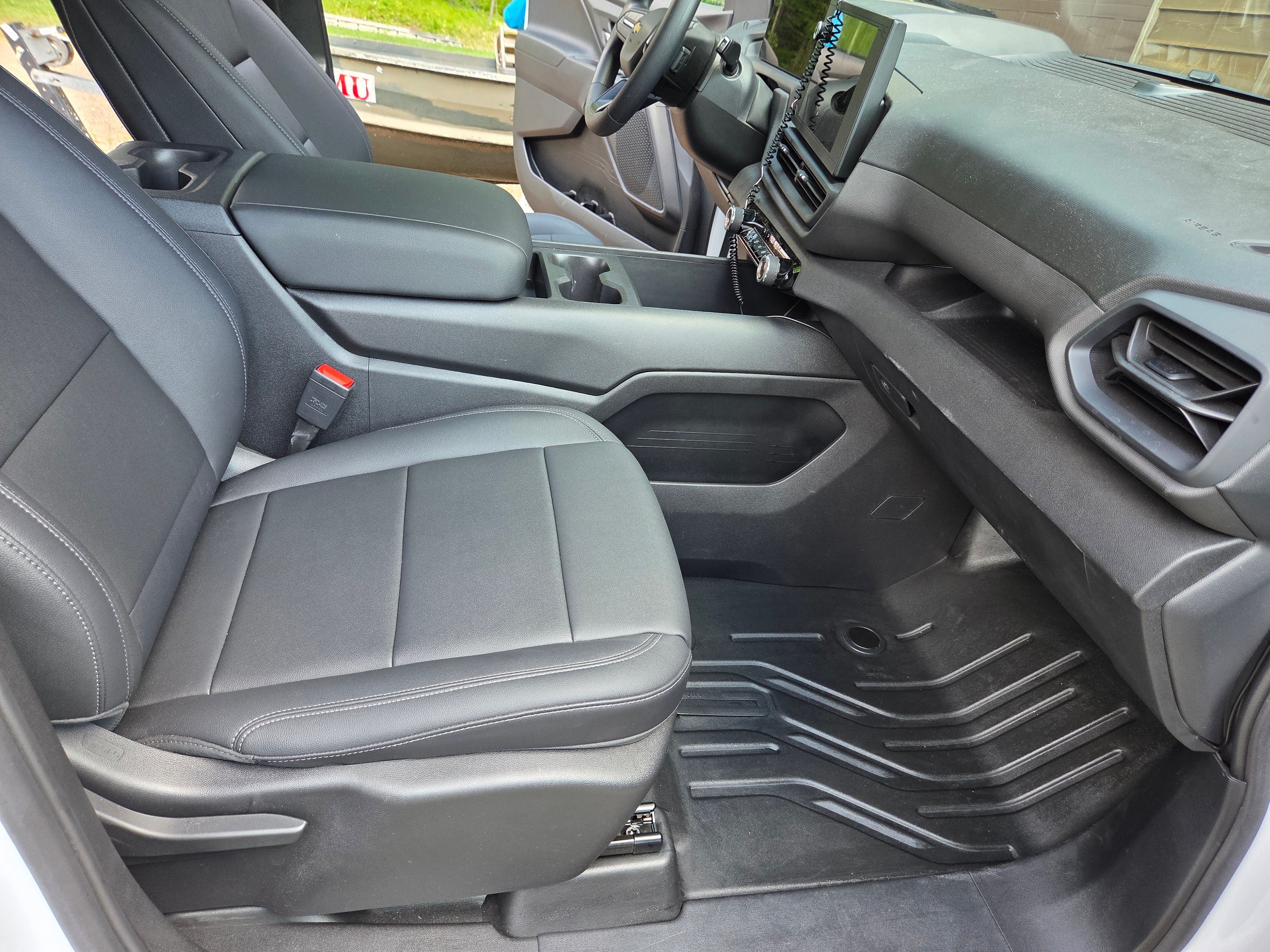 Used 2024 Chevrolet Silverado EV W/T AWD/4WD image 13